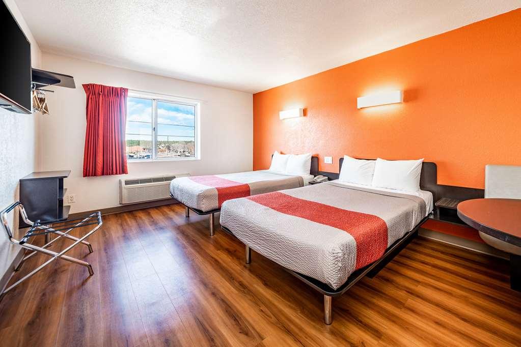 The Ellsworth Hotel, Ascend Hotel Collection Williams Room photo