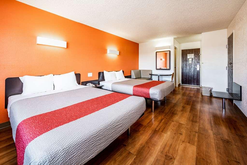 The Ellsworth Hotel, Ascend Hotel Collection Williams Room photo